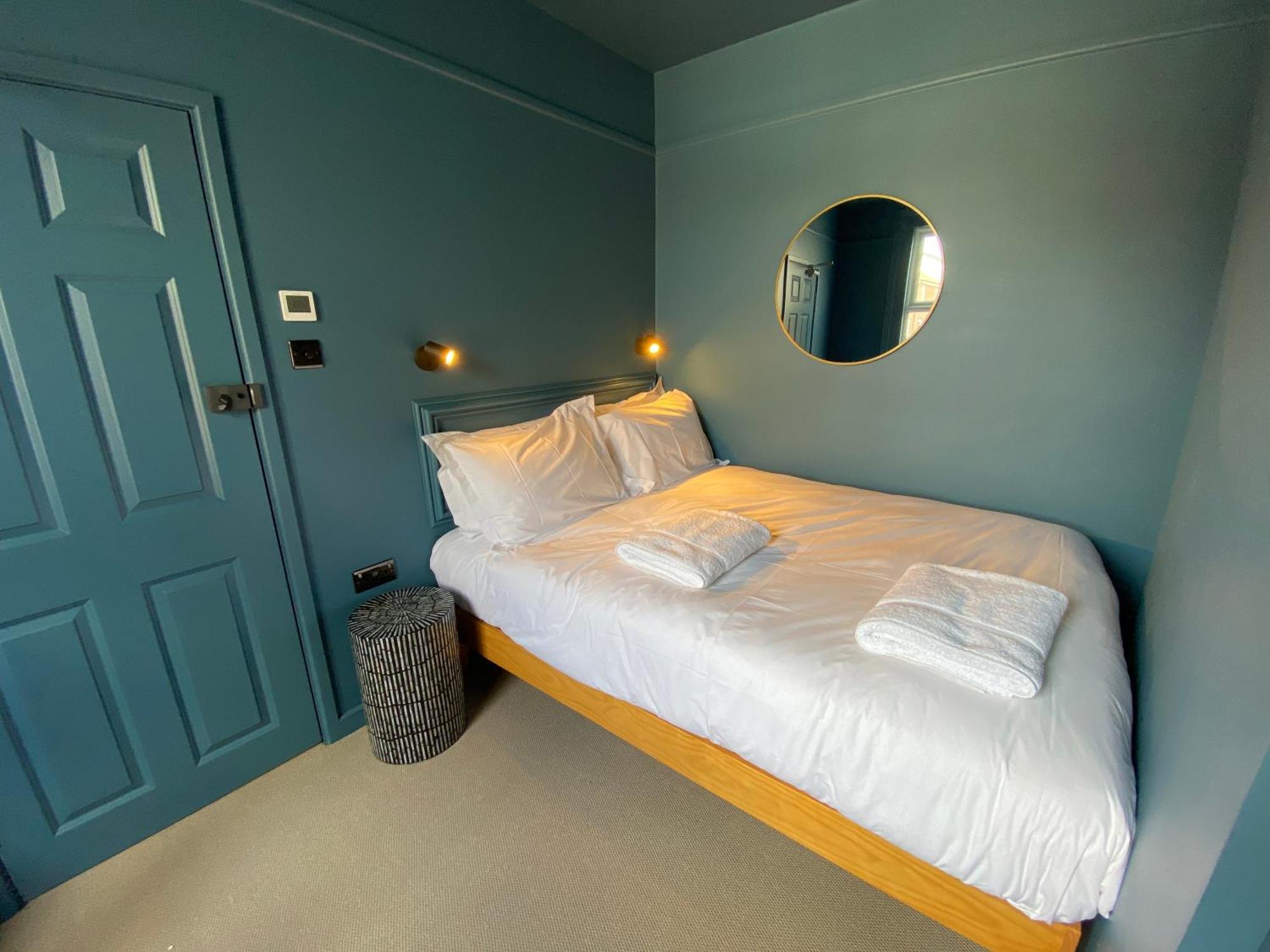 Rooms At The Quayside Are Stylish En-Suite Rooms On Poole Quay All Fully Refurbed For Summer 2024 Exterior photo