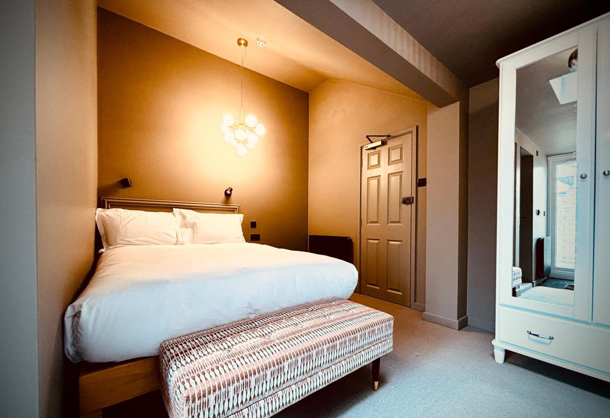 Rooms At The Quayside Are Stylish En-Suite Rooms On Poole Quay All Fully Refurbed For Summer 2024 Exterior photo